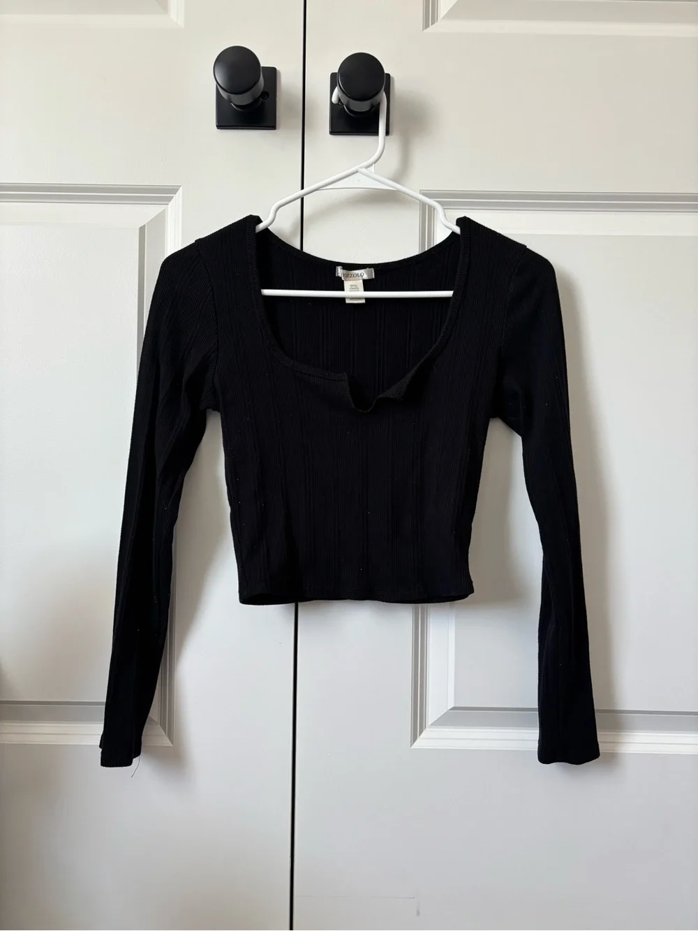 Bozzolo Black Ribbed Scoop-Neck Long Sleeve Top - Picture 1 of 2